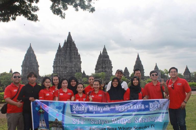 Study Wilayah Mahasiswa Bina Wisata ke Yogyakarta Dieng