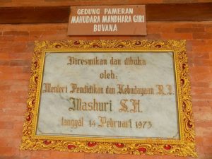 Study Wilayah Mahasiswa Jurusan Bina Wisata ke Bali 2015