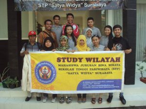 Study Wilayah Mahasiswa Jurusan Bina Wisata ke Magetan 2015